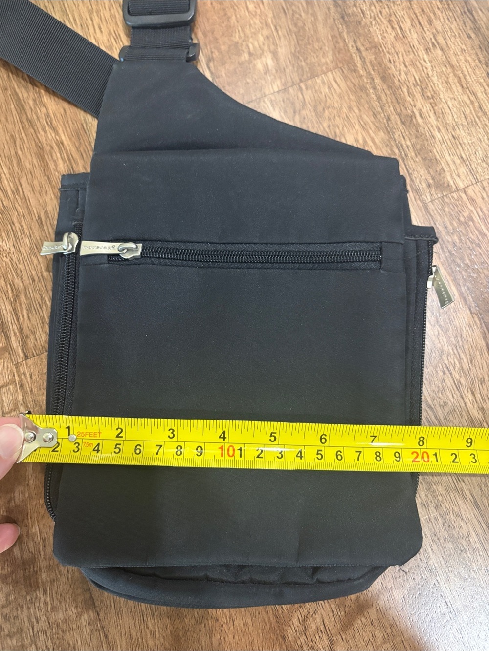 Travelon Antitheft Crossbody Travel Bag. 8.5” x 8” black - Picture 7 of 8